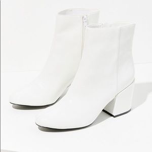 Urban Outfitters Margot Patent White Ankle Boots